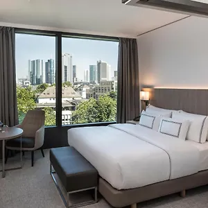 Melia Frankfurt Ξενοδοχείο